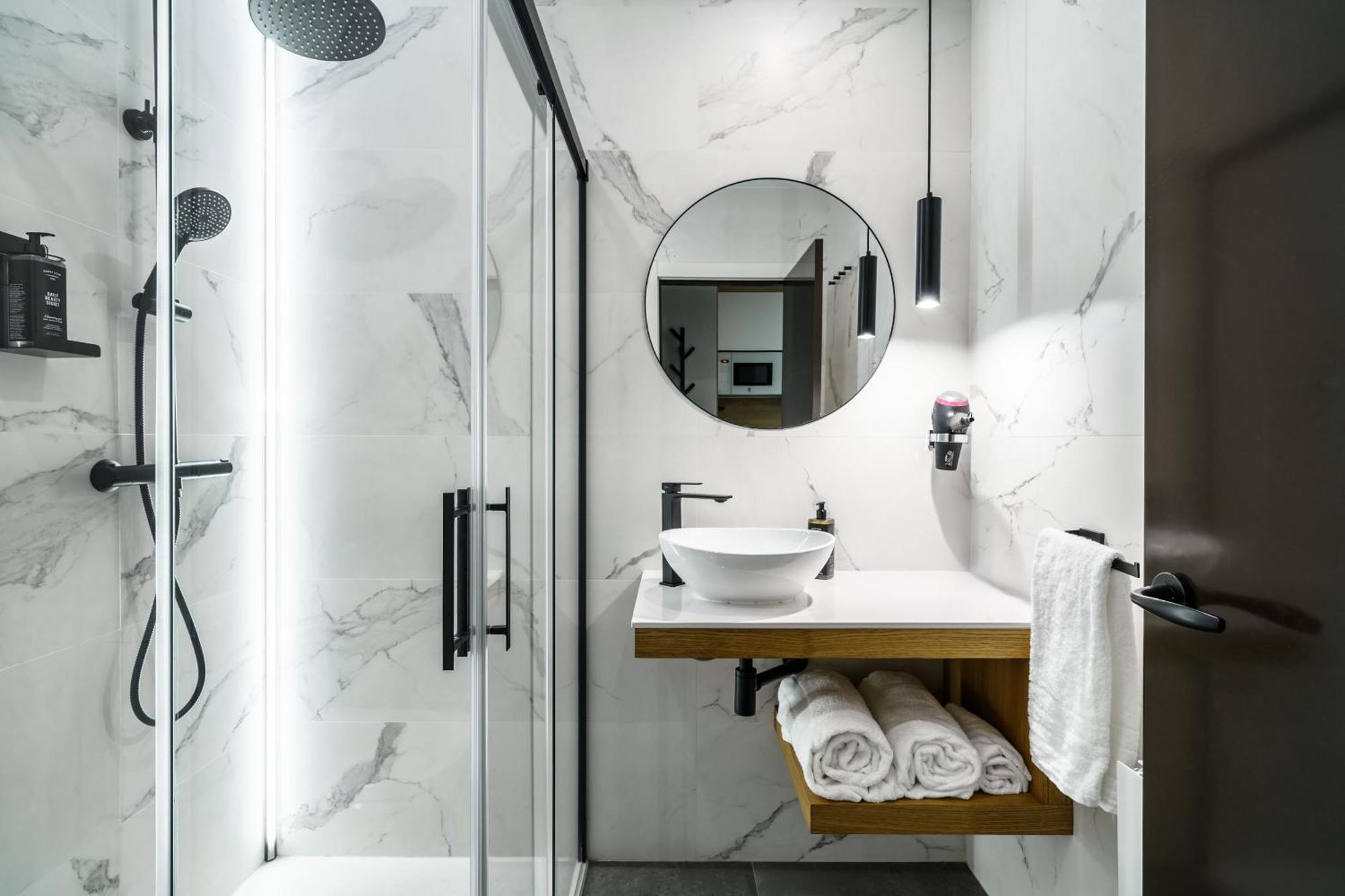 Limehome Bilbao Tristan De Leguizamon Kalea Exteriör bild