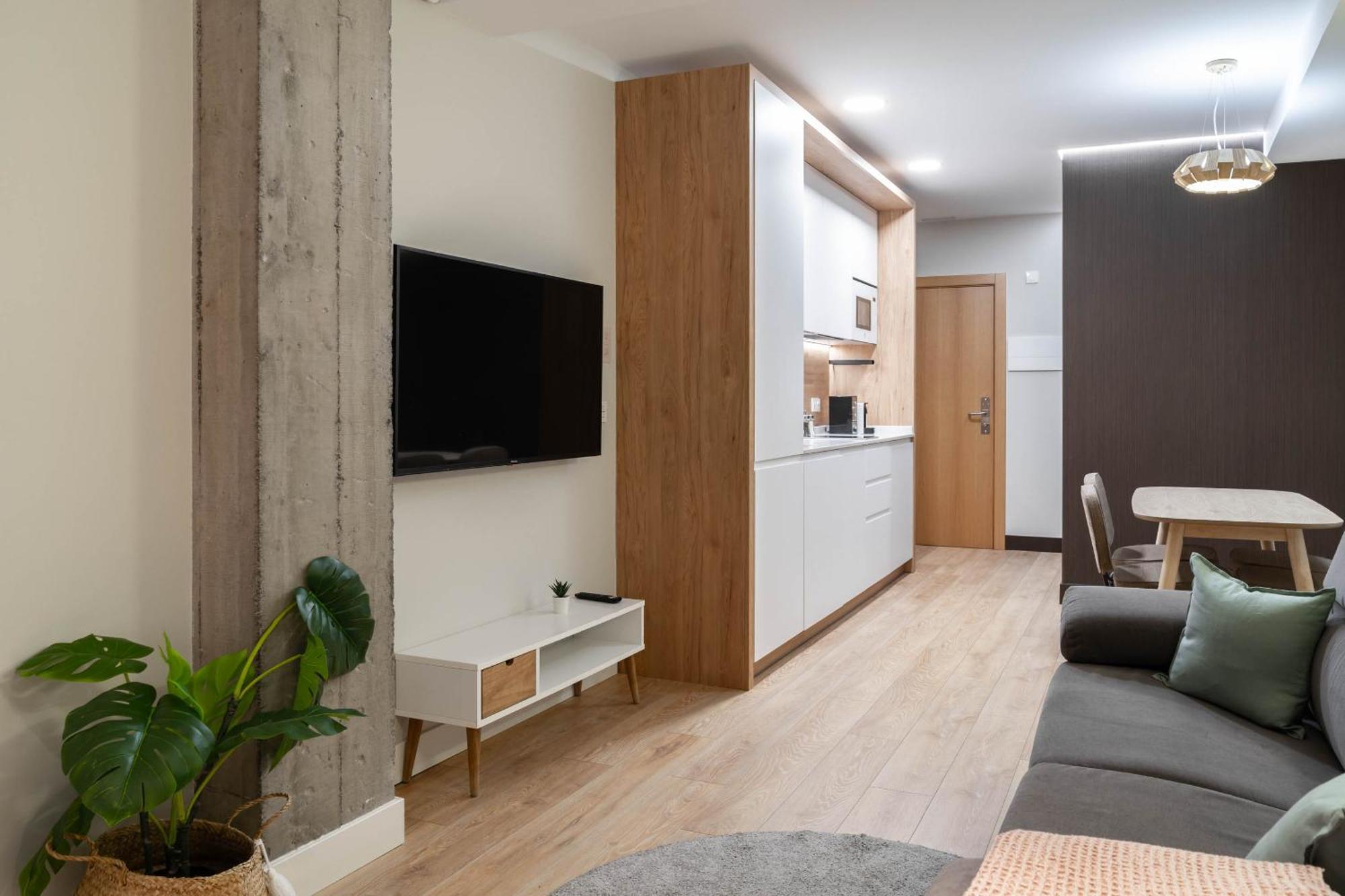 Limehome Bilbao Tristan De Leguizamon Kalea Exteriör bild