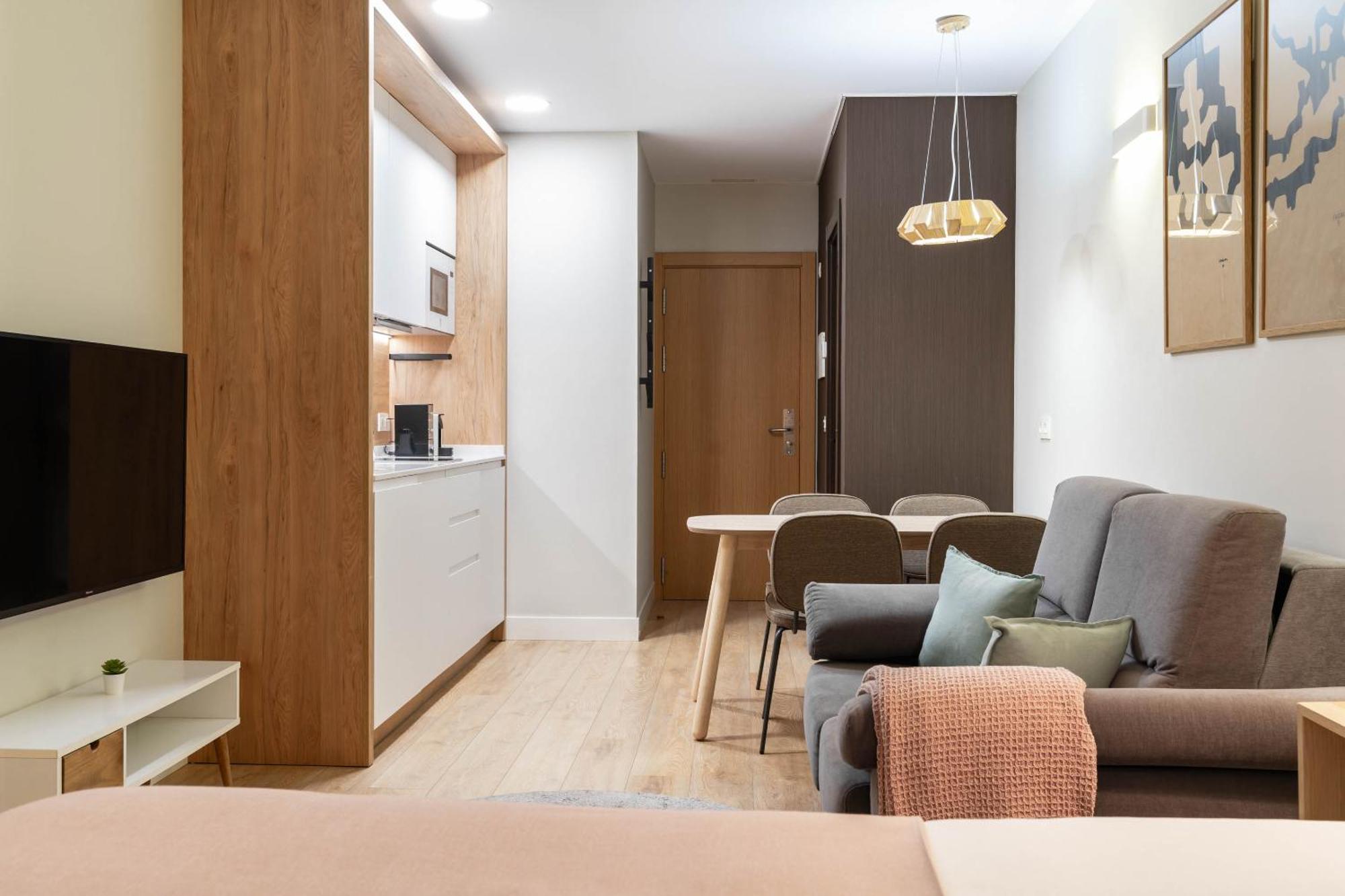 Limehome Bilbao Tristan De Leguizamon Kalea Exteriör bild
